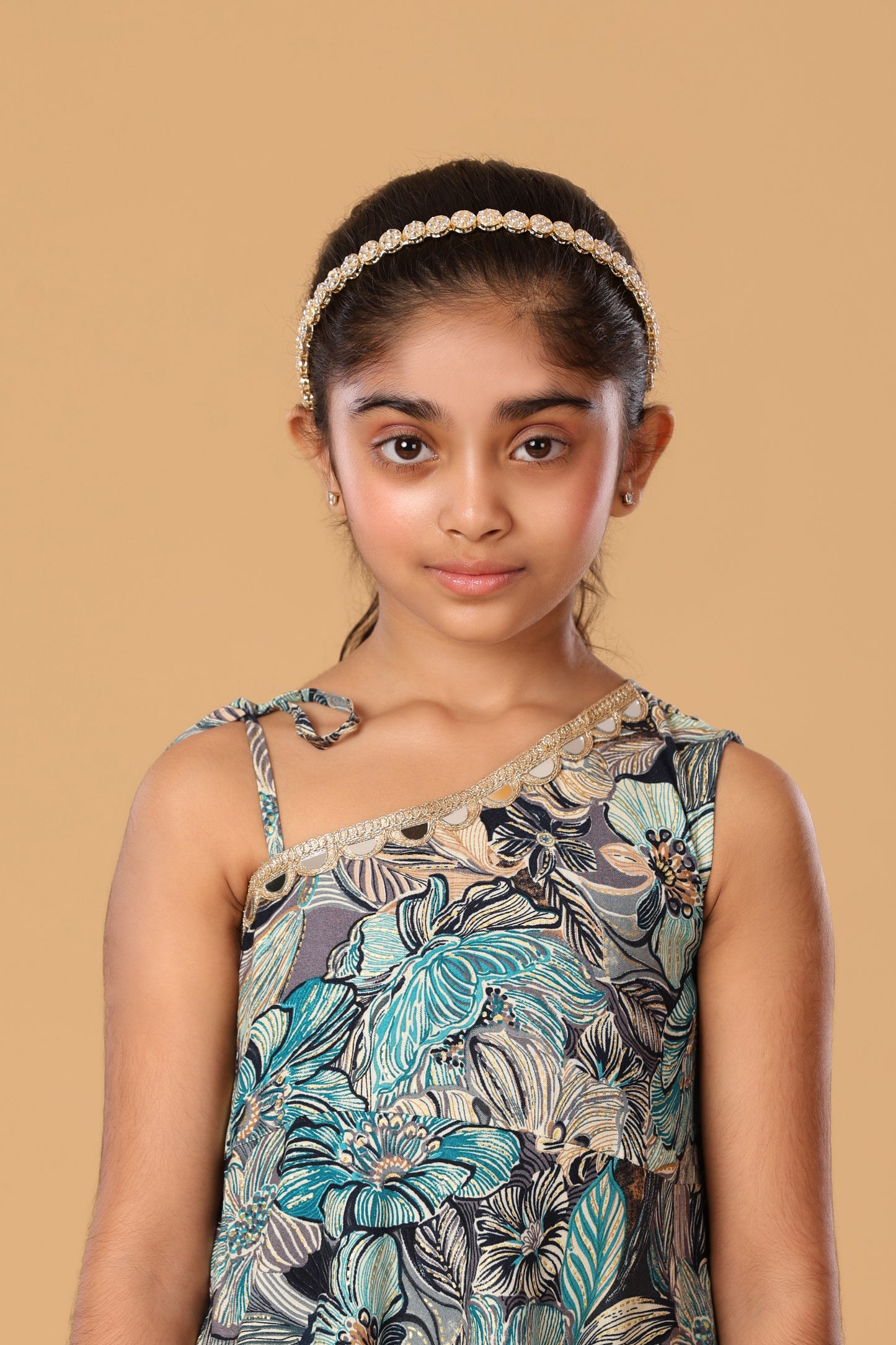 TRADITIONAL FLORAL GOLD PLEATED HEADBAND