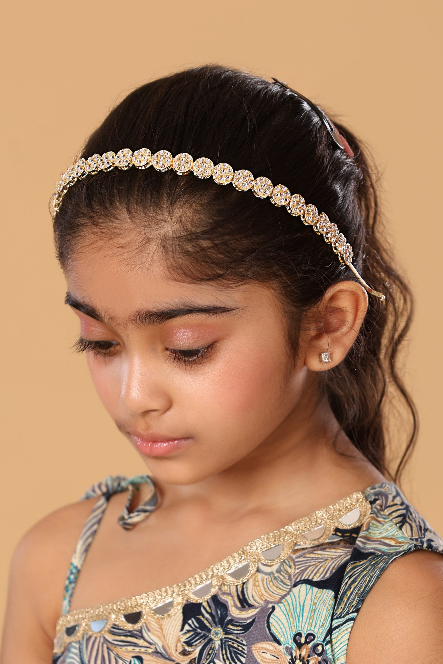 TRADITIONAL FLORAL GOLD PLEATED HEADBAND