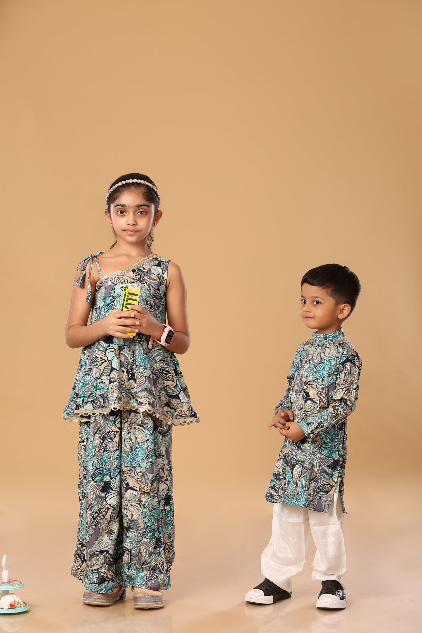 Floral Printed Off Shoulder Twinning Set - Blue
