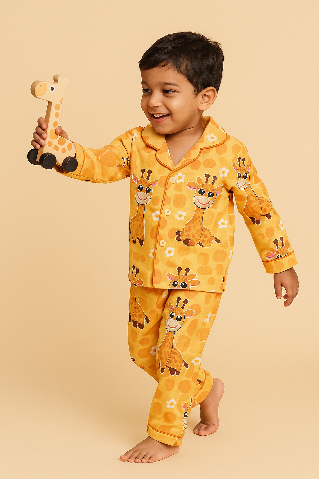 Yellow Giraffe Print Nigthwear