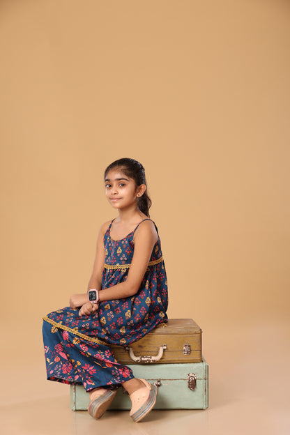 Printed Floral Laced Spaghetti Set