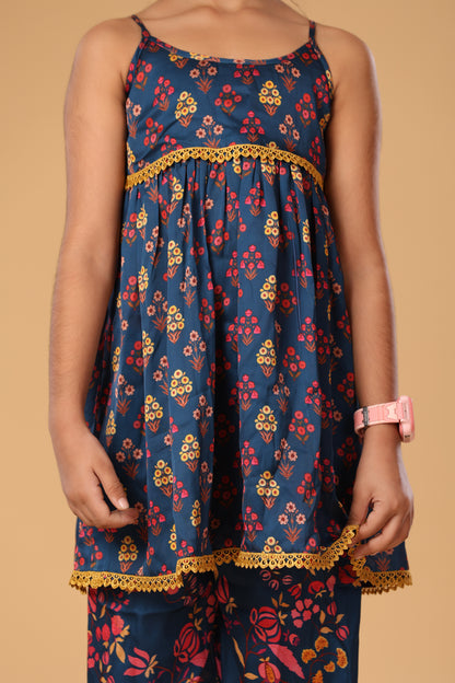 Printed Floral Laced Spaghetti Set