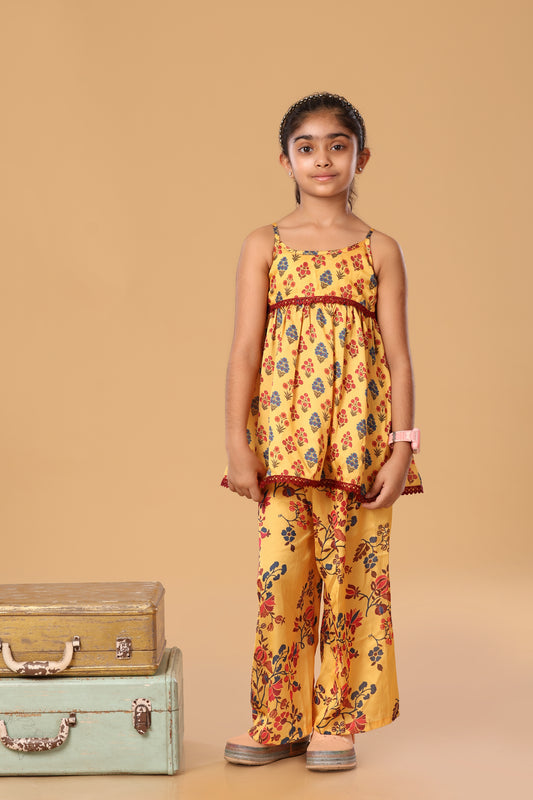 Printed Floral Laced Spaghetti Set